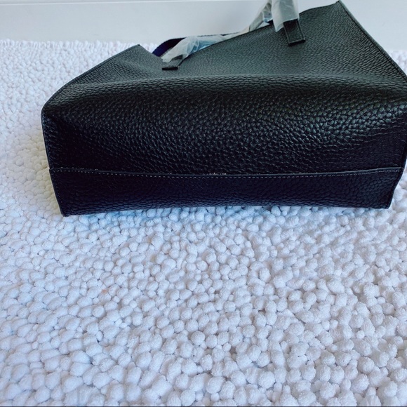 Barneys New York 
100%  Leather Satchel black - Picture 12 of 13